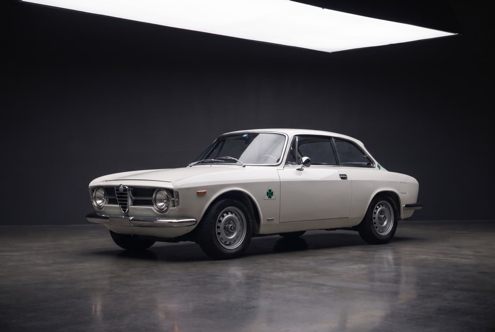 Alfa Romeo Giulia Sprint GT Veloce (1965-1968)
