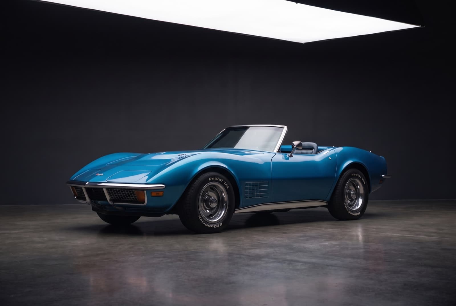 Chevrolet Corvette C3 chrome bumper (1968-1972)