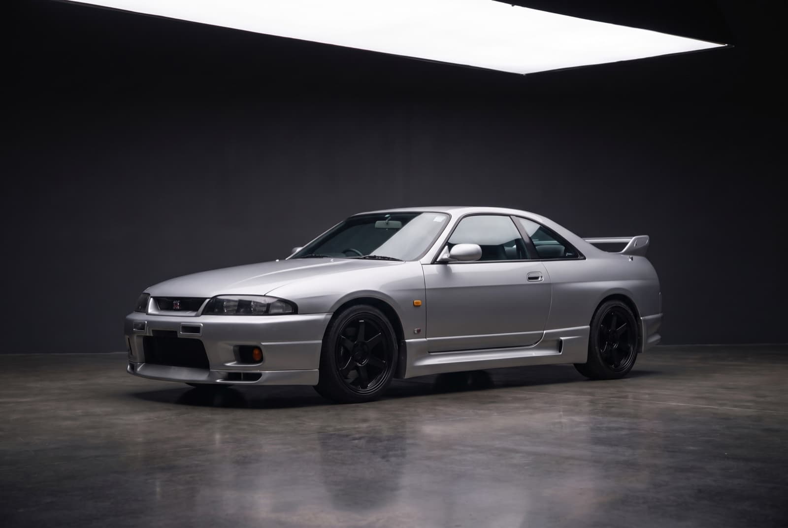 Nissan Skyline GT-R (R33) (1995-1998)